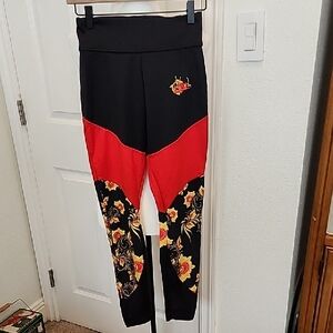 Nike WOMEN'S Sportswear Essential Floral Leggings RUSSIAN FLORAL SIZE Small